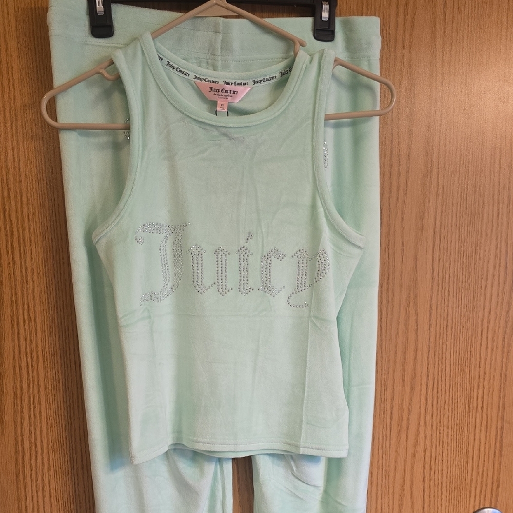 Juicy Couture Light Green Lounge Set